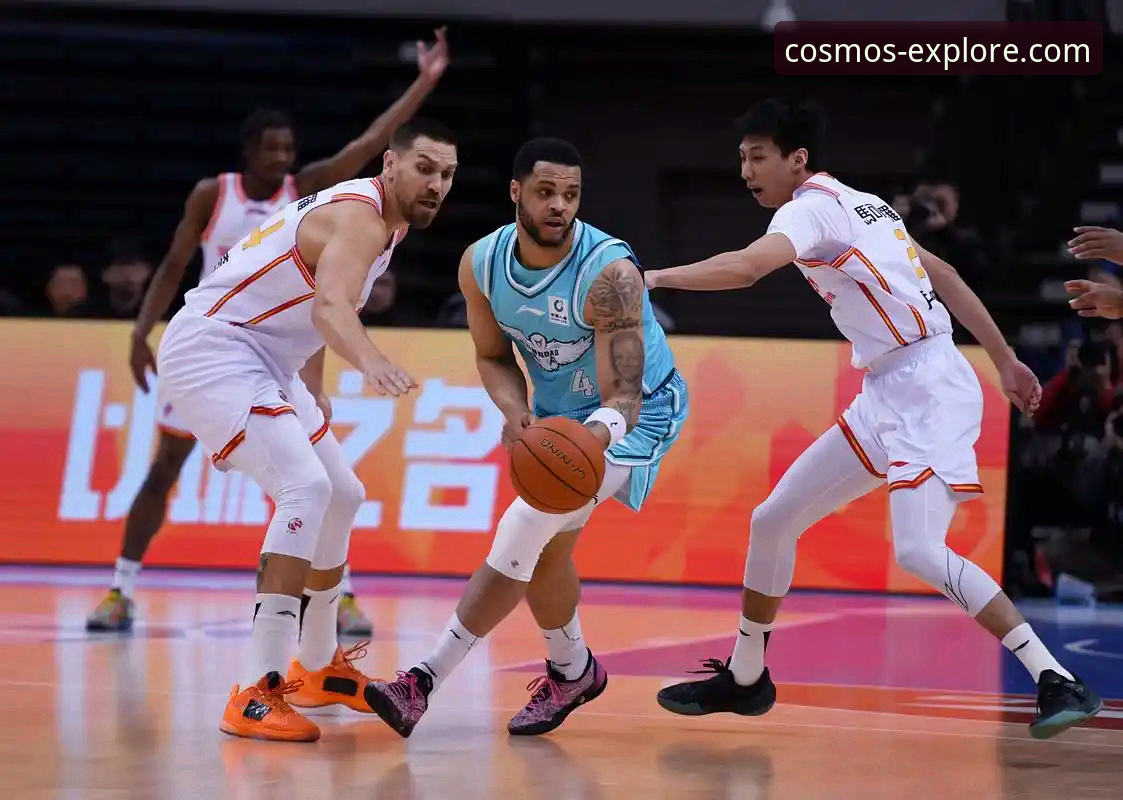 团队协作的胜利与个人英雄主义的尝试：一场CBA常规赛的战术启示